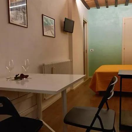 La Dei Conti, Piccolo E Confortevole Loft