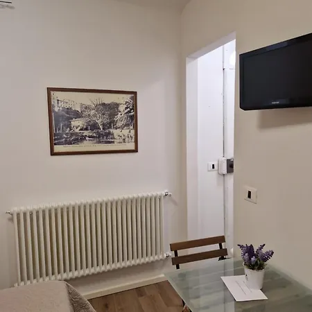 Apartment La Dei Conti, Piccolo E Confortevole Loft